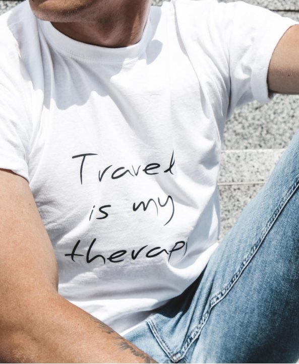 Футболка чоловіча TRAVEL IS MY THERAPY - BE: YOS